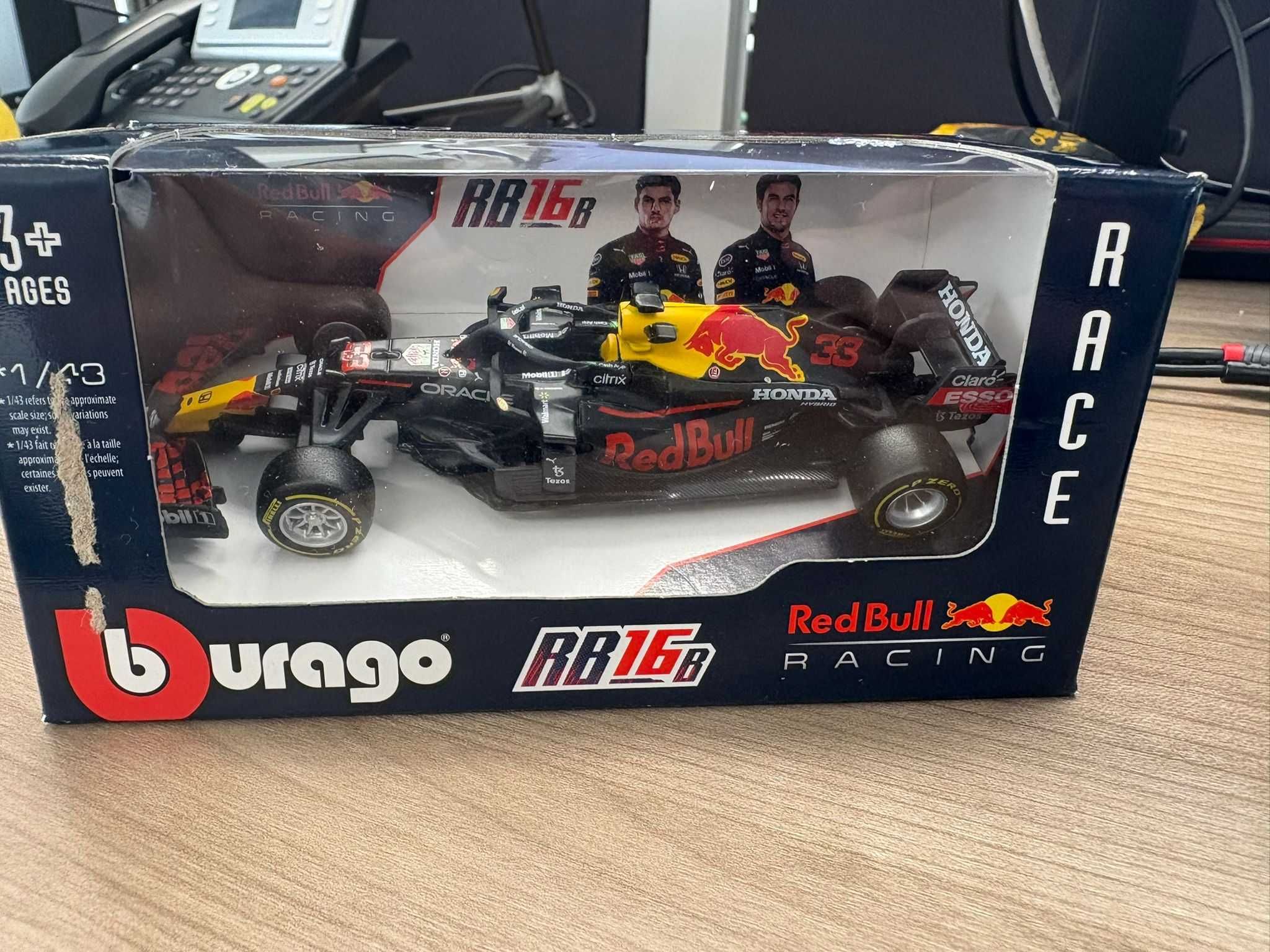 Miniatura MaxVerstappen-RB16B-RB18-RB19-RB20+Miniatura Miguel Oliveira