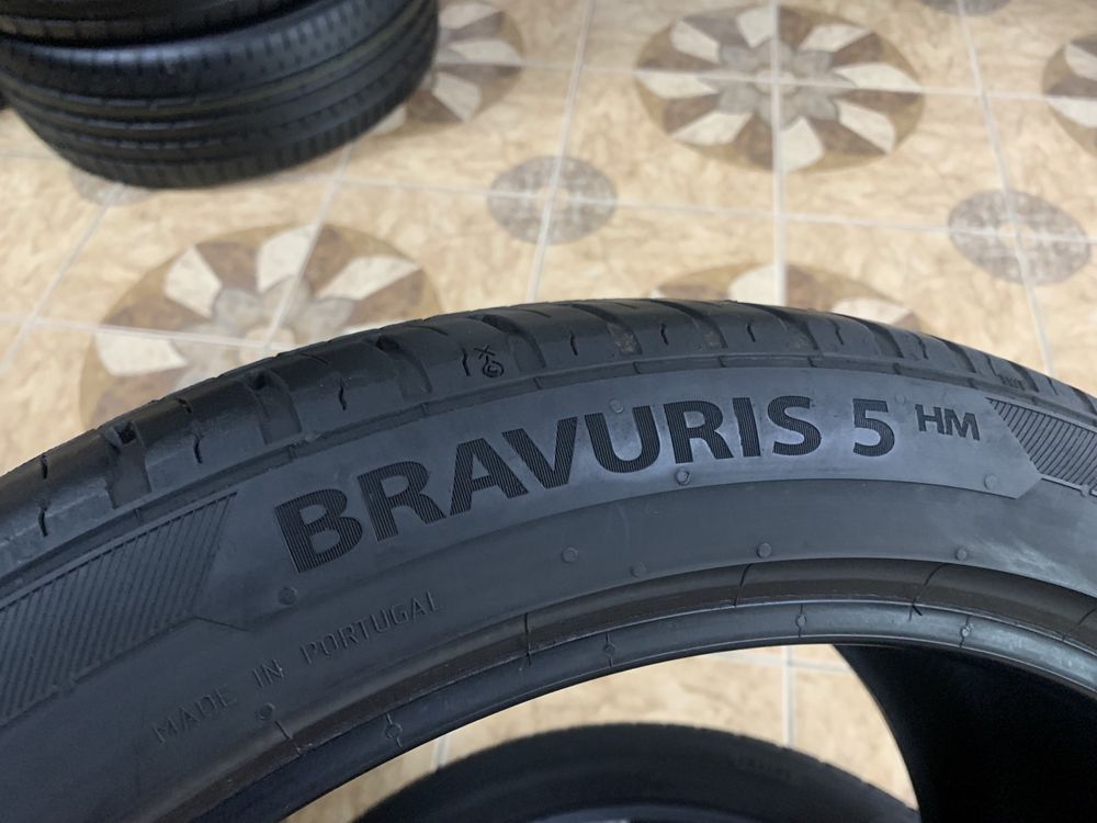 235/40/19 96Y XL BARUM BRAVURIS 5 HM