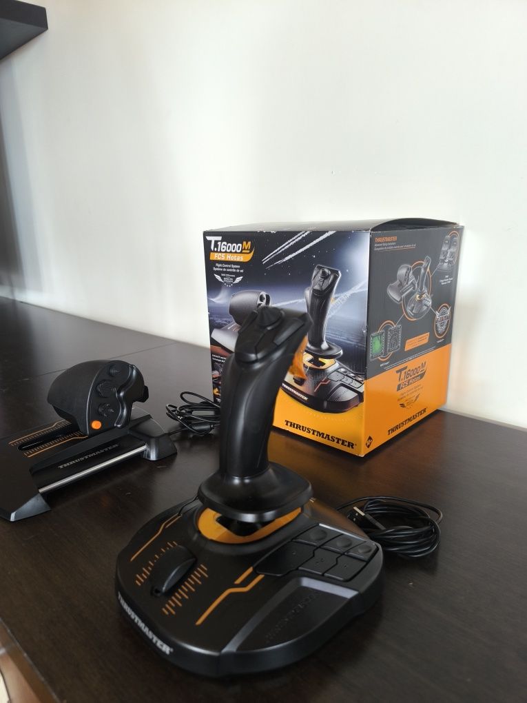 Joystick Thrustmaster