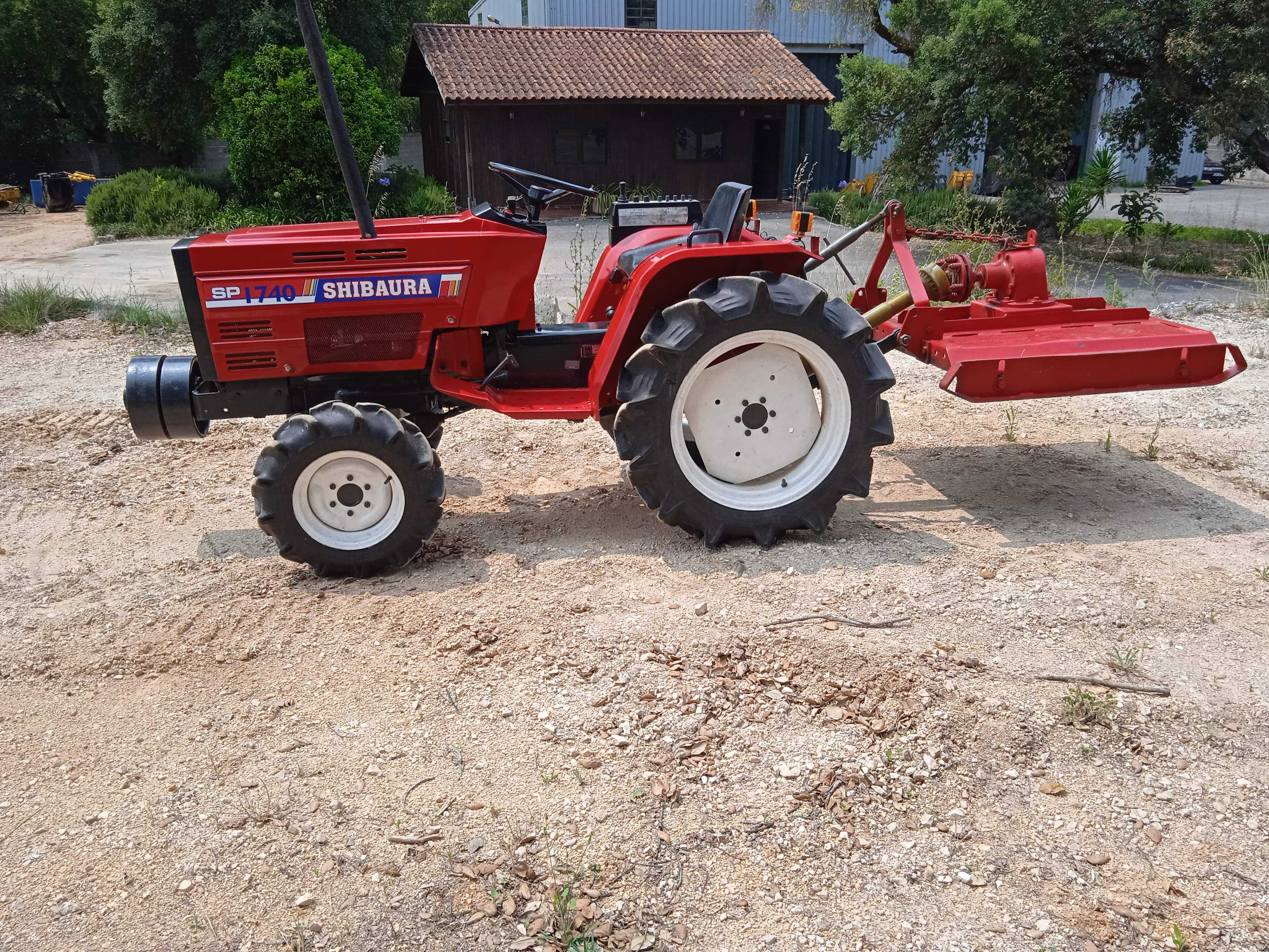 Tractor Agricola 4x4 Shibaura SP1740 com Corta Mato