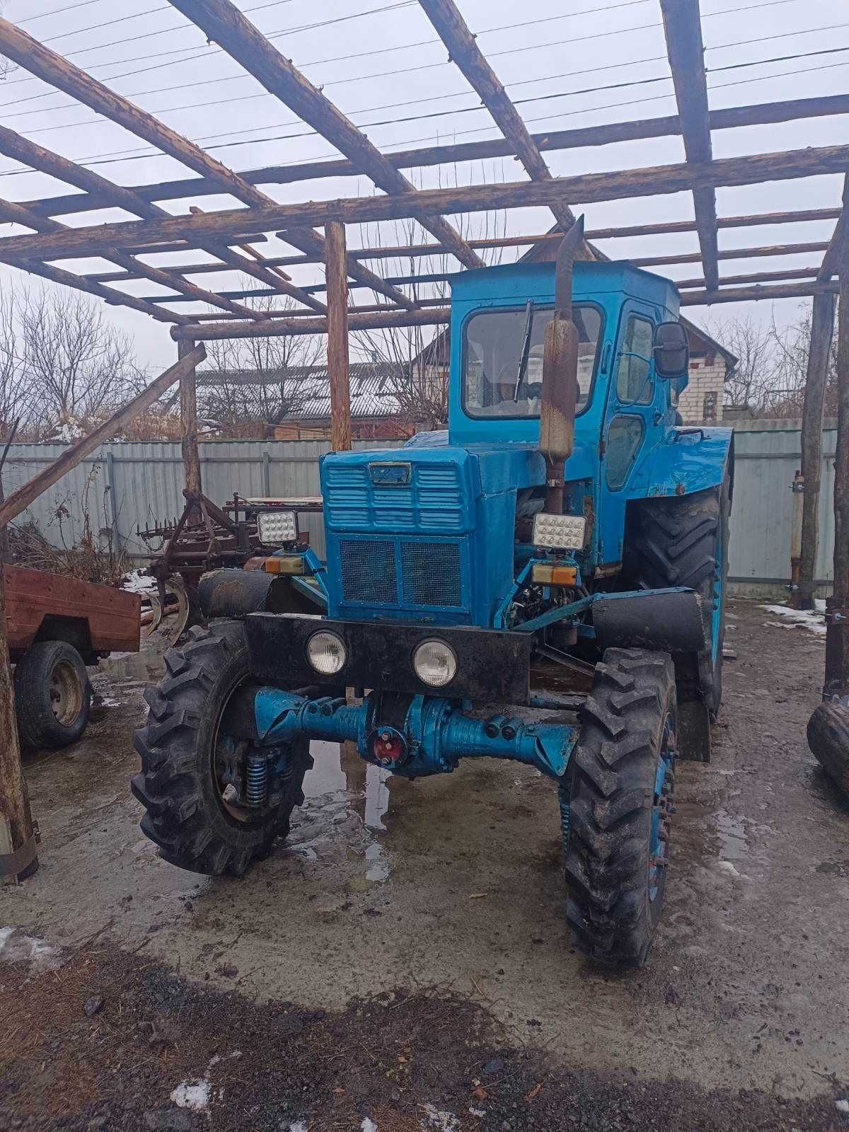 Продам трактор в хорошому стані