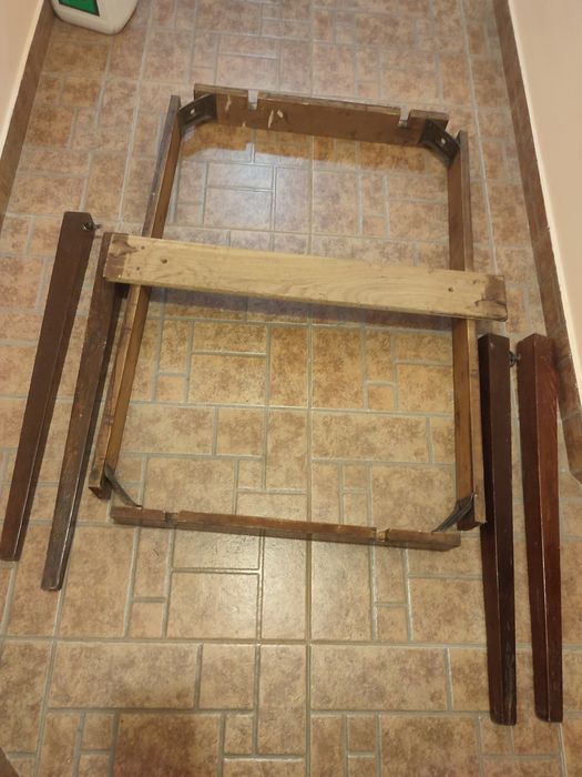 Якісний дерев'яний стіл для вітальні, кухні, стол