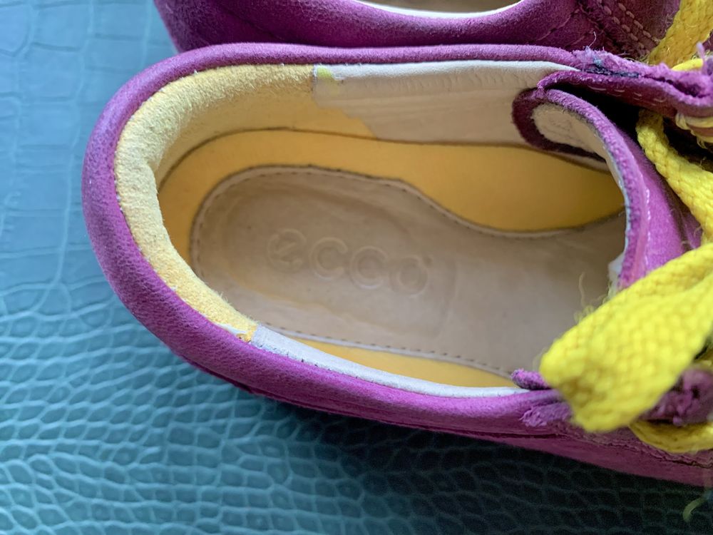 Buty Ecco dla dziewczynki super wygodne skóra naturalna Rozmiar 30