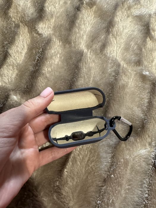 Чохол на навушники Airpods Pro 2