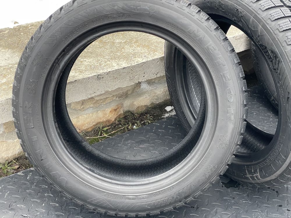 Шини 205/55R16 2xdunlop 2xmeteor