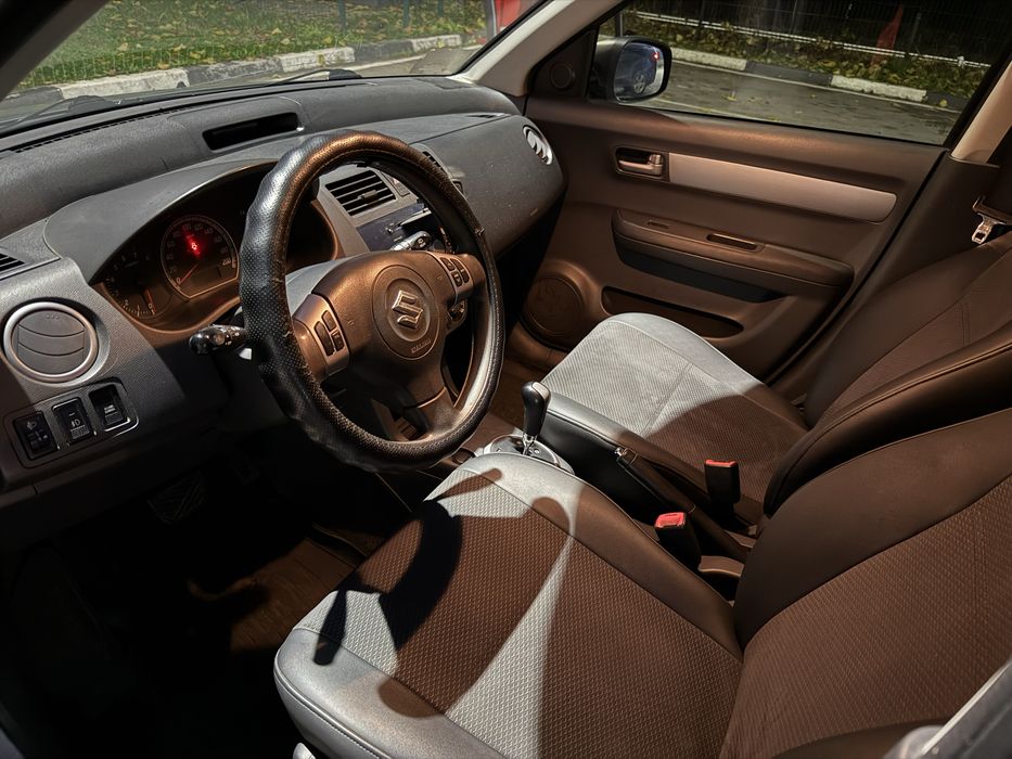 Продам Suzuki Swift 2005 автомат