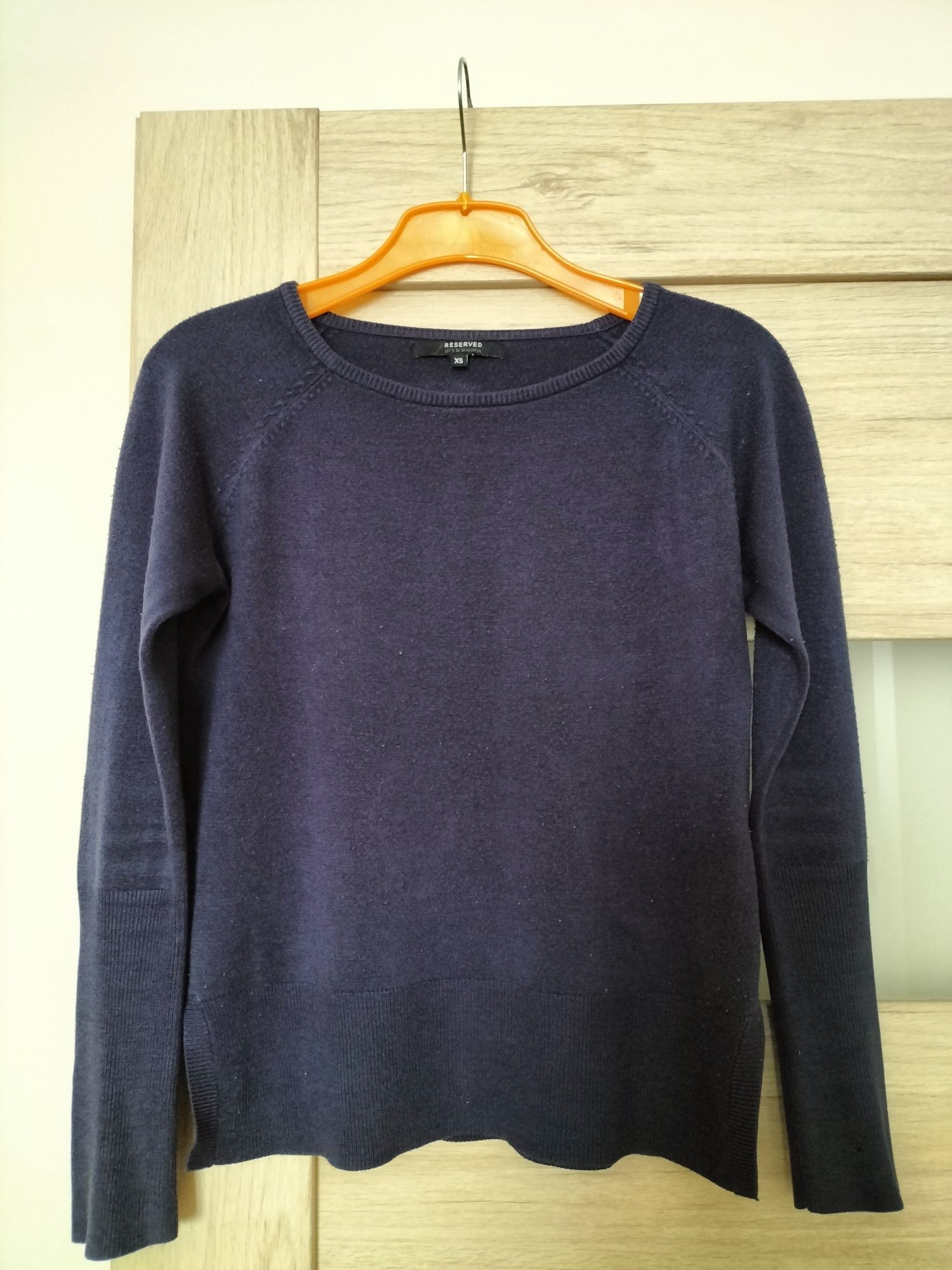 Granatowy sweter Reserved r. XS