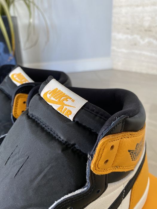Air Jordan 1 Taxi Yellow Toe