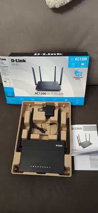 Wi-fi роутер D-Link DIR-822