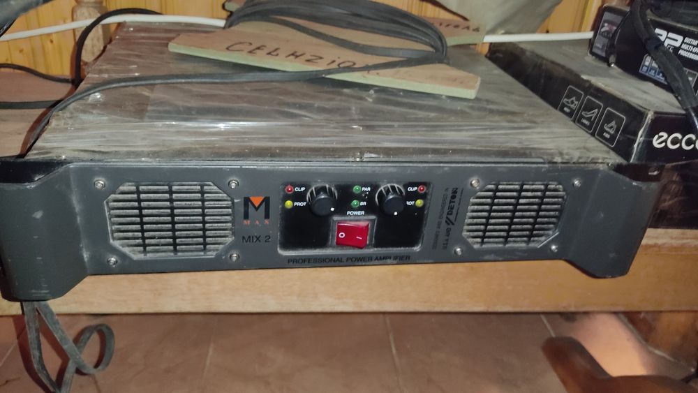 Продам Підсилювач DETONE параметри на Фото.