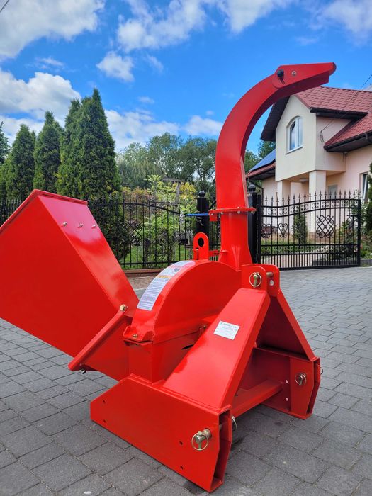 Rozdrabniacz Rębak do gałęzi do ciągnika/ MINI traktorka Siekacz DOWÓZ