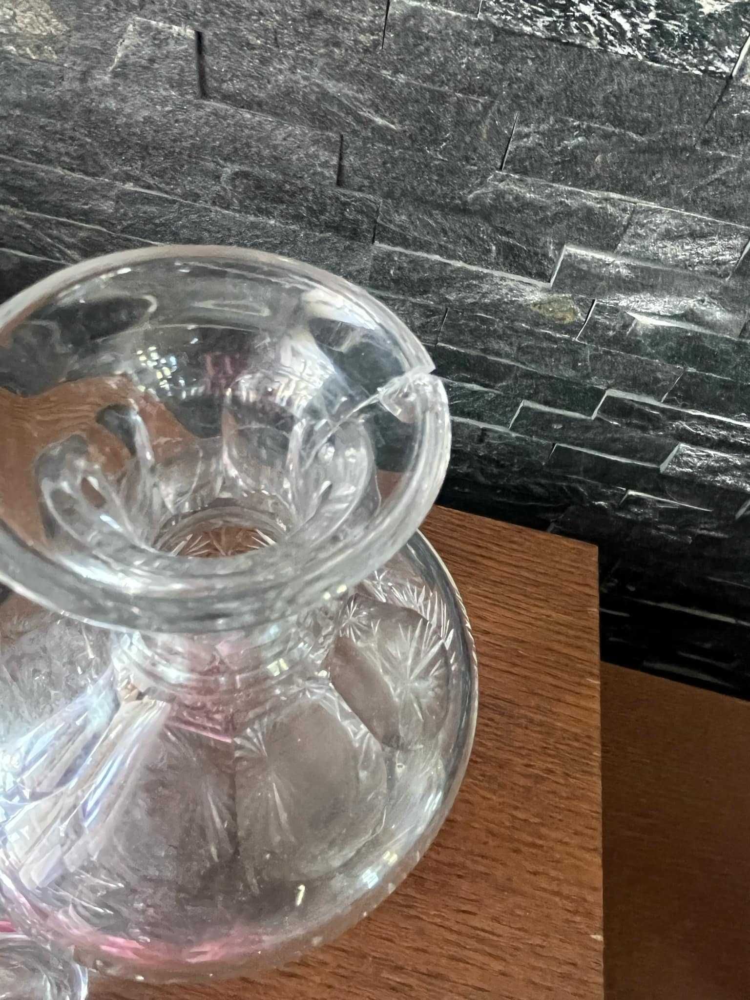 Kryształowa karafka na alkohol