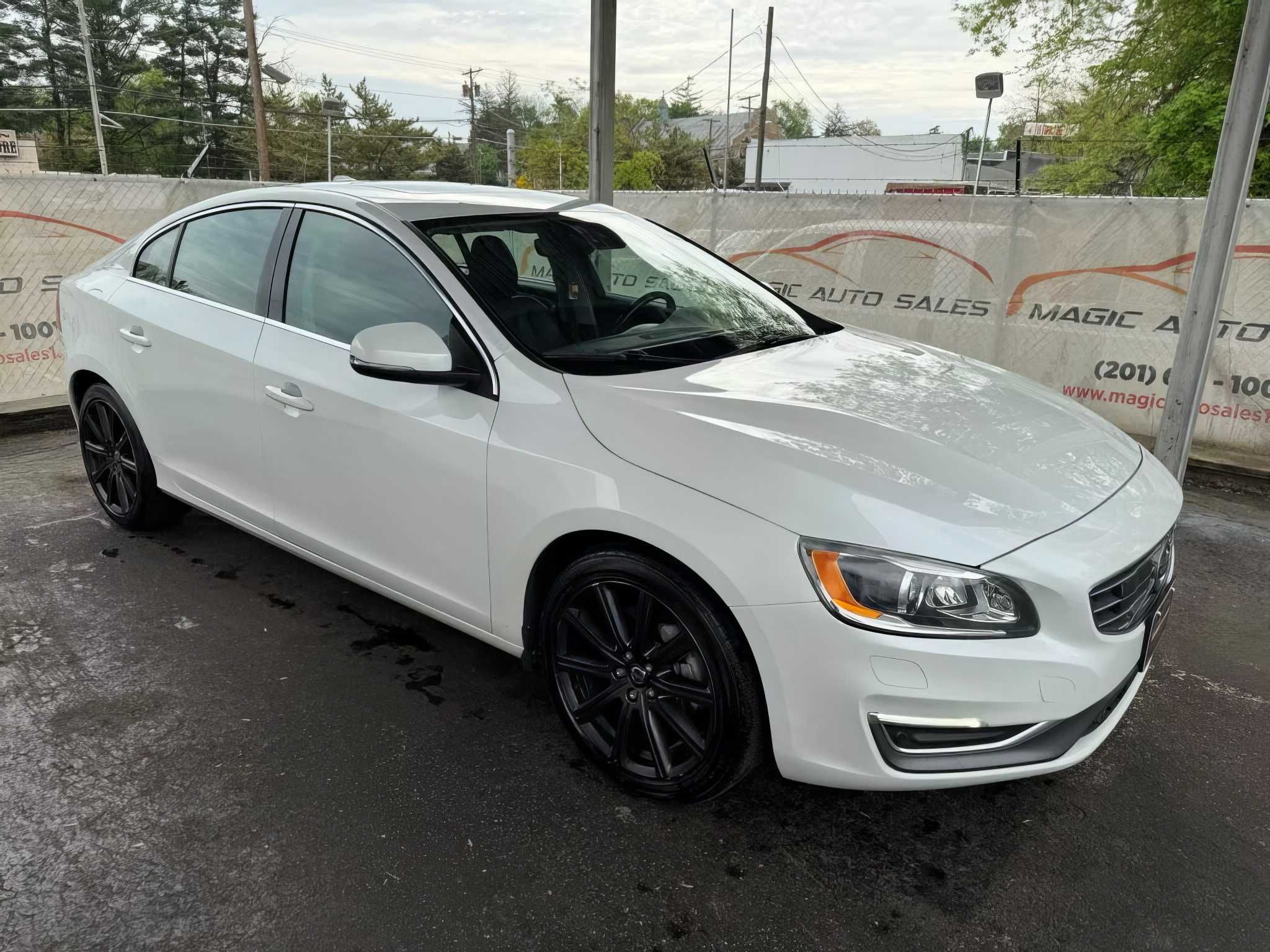 2017 Volvo S60 T5 Inscription Platinum