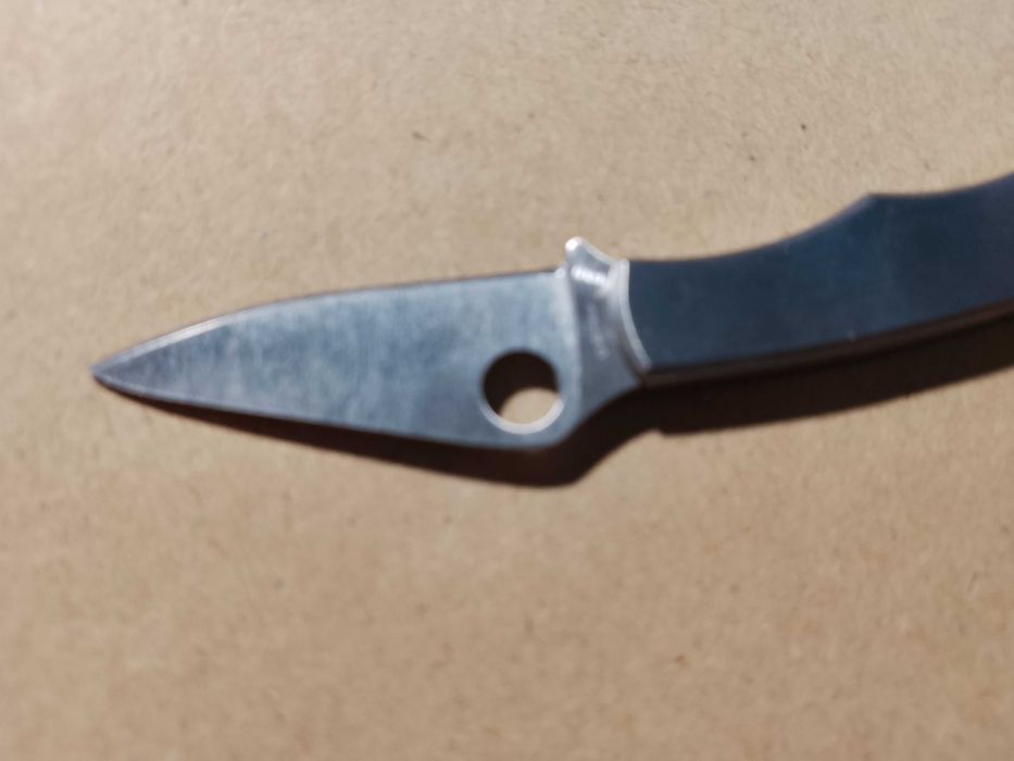 mini nóż składany Nóż składany Spyderco plus etui - nieużywany