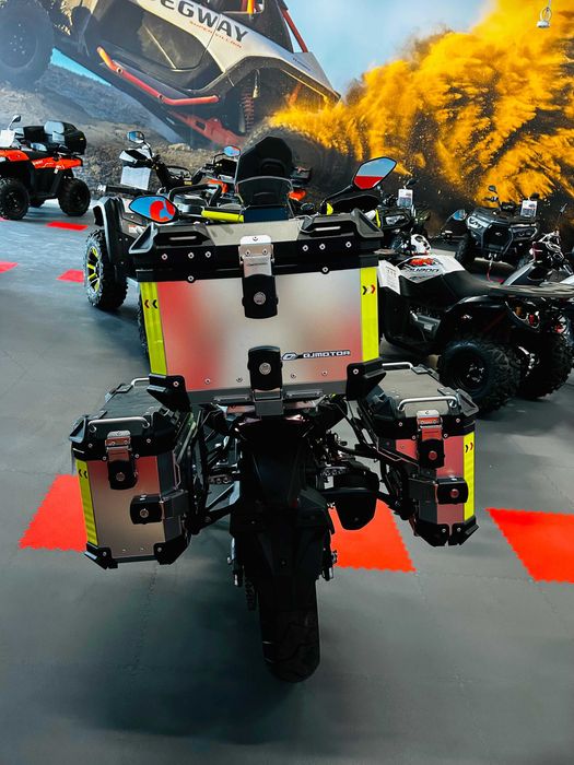 Motocykl QJMOTOR SVT 650 yamaha zontes cf moto benelli quadon pl kufry