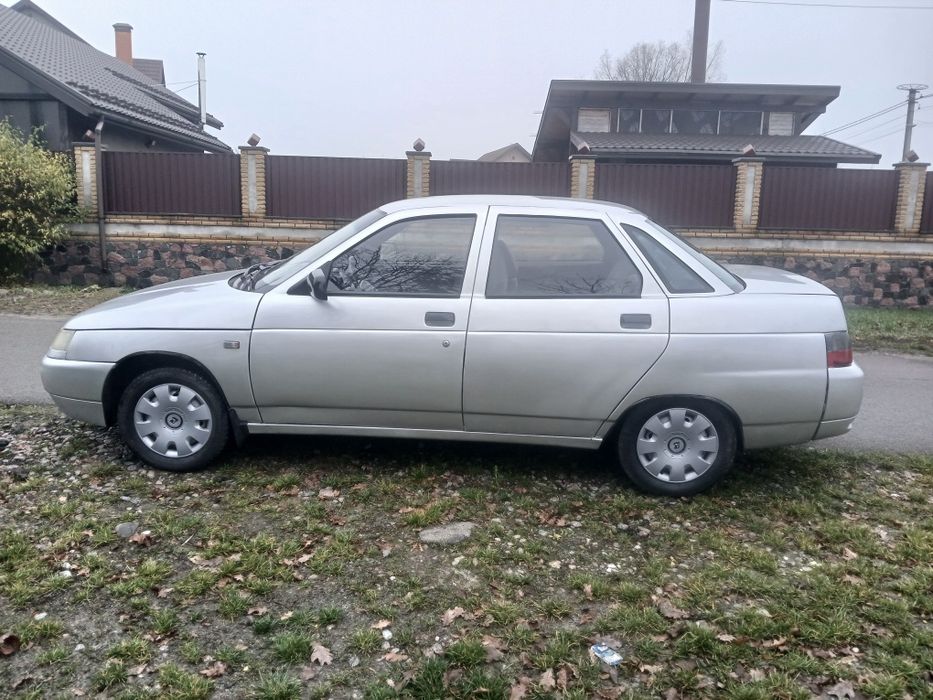 Продаж Ваз 2110 в гарному стані з малим пробігом