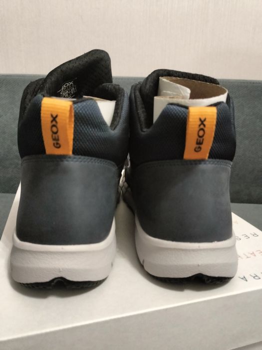 шкіряні  хайтопи  Geox Flexyper 40р