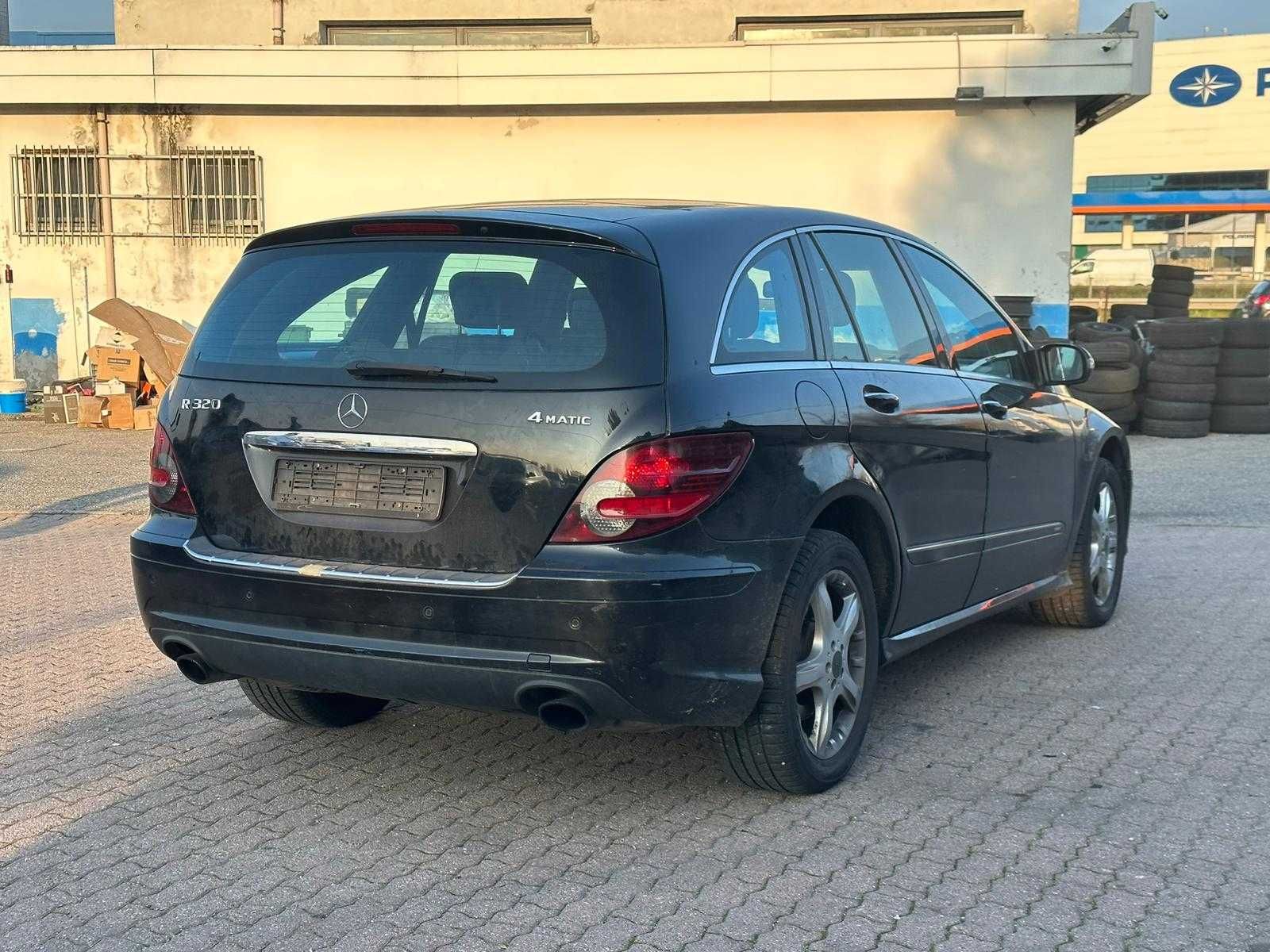 Mercedes R klasa 3.2d  Posiadam inne auta  z włoch  całe  i uszkodzone