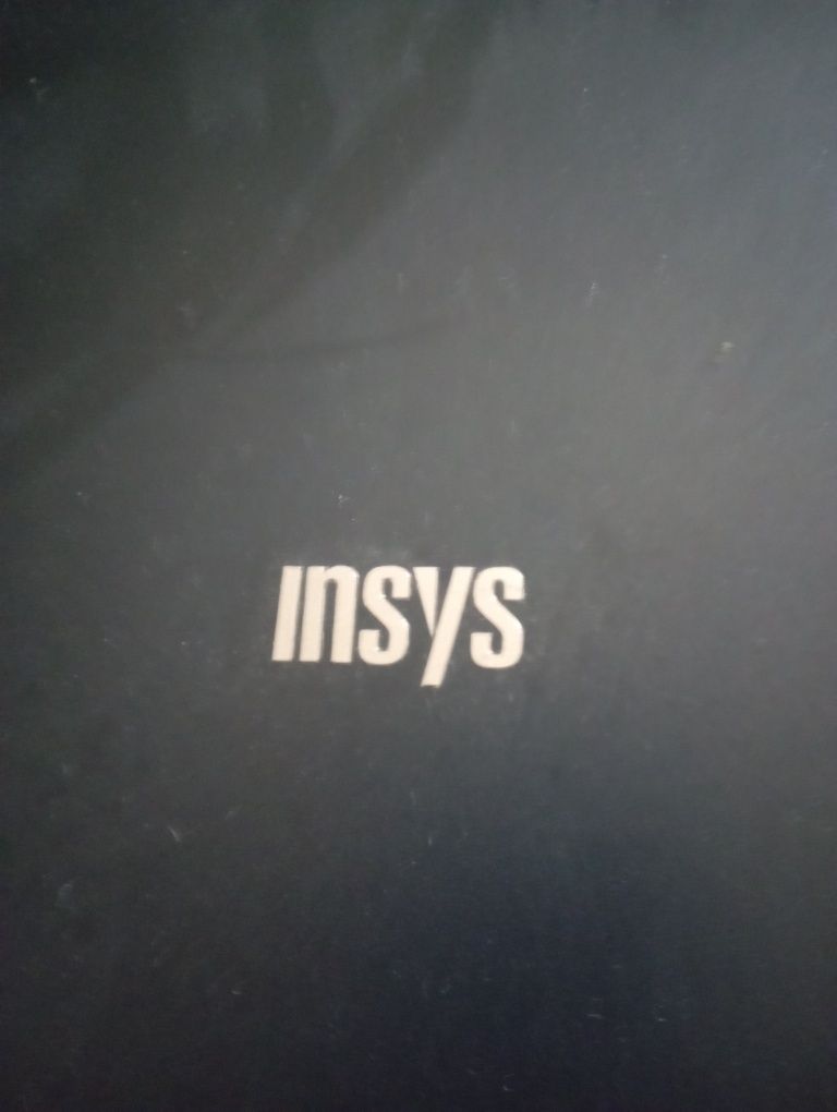 Portátil Insys M761SU para peças.