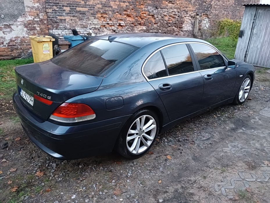 BMW 740D V8 2002 Automat alu 19 komforty Xenon roletki
