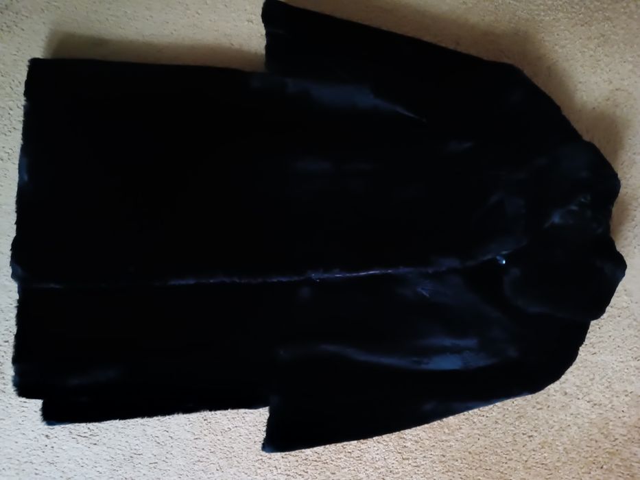 Шуба мутон 52 размер качественный плотный мутон