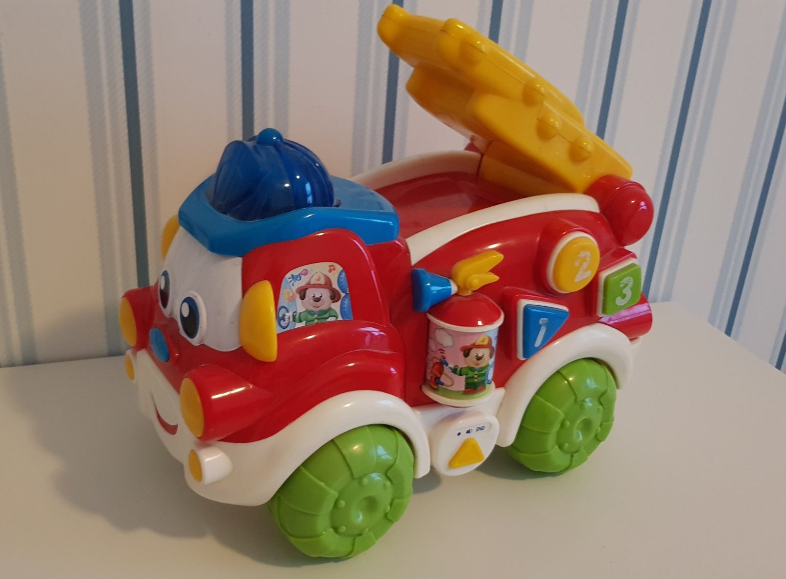Clementoni interaktywny wóz strażacki Wojtek