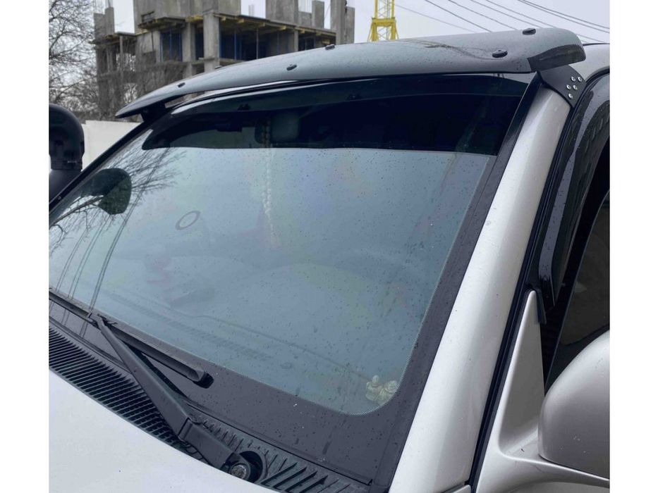 Toyota Land Cruiser 100 Козырек на лобовое стекло