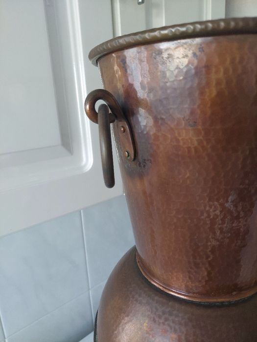 Jarrão antigo em latão