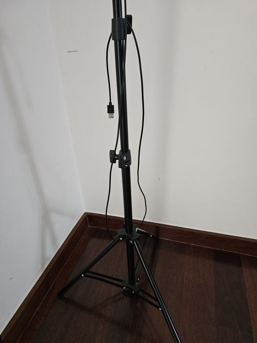 Ring Light 360° com tripé e comandos