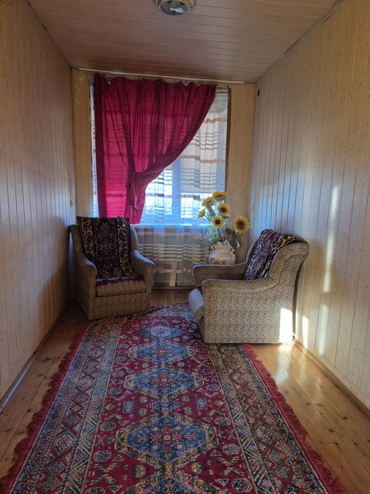 Продаж двохповерхового будинку Росвигово.