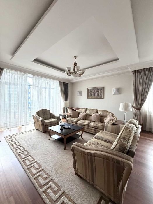 Центр Тріумф Ремонт 3к=150м² Звіринецька, 59 / Новопечерські Липки