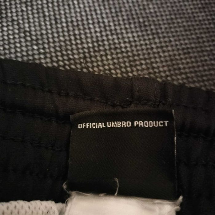 Czarne spodenki sportowe Umbro męskie M - na trening, siłownię, lato