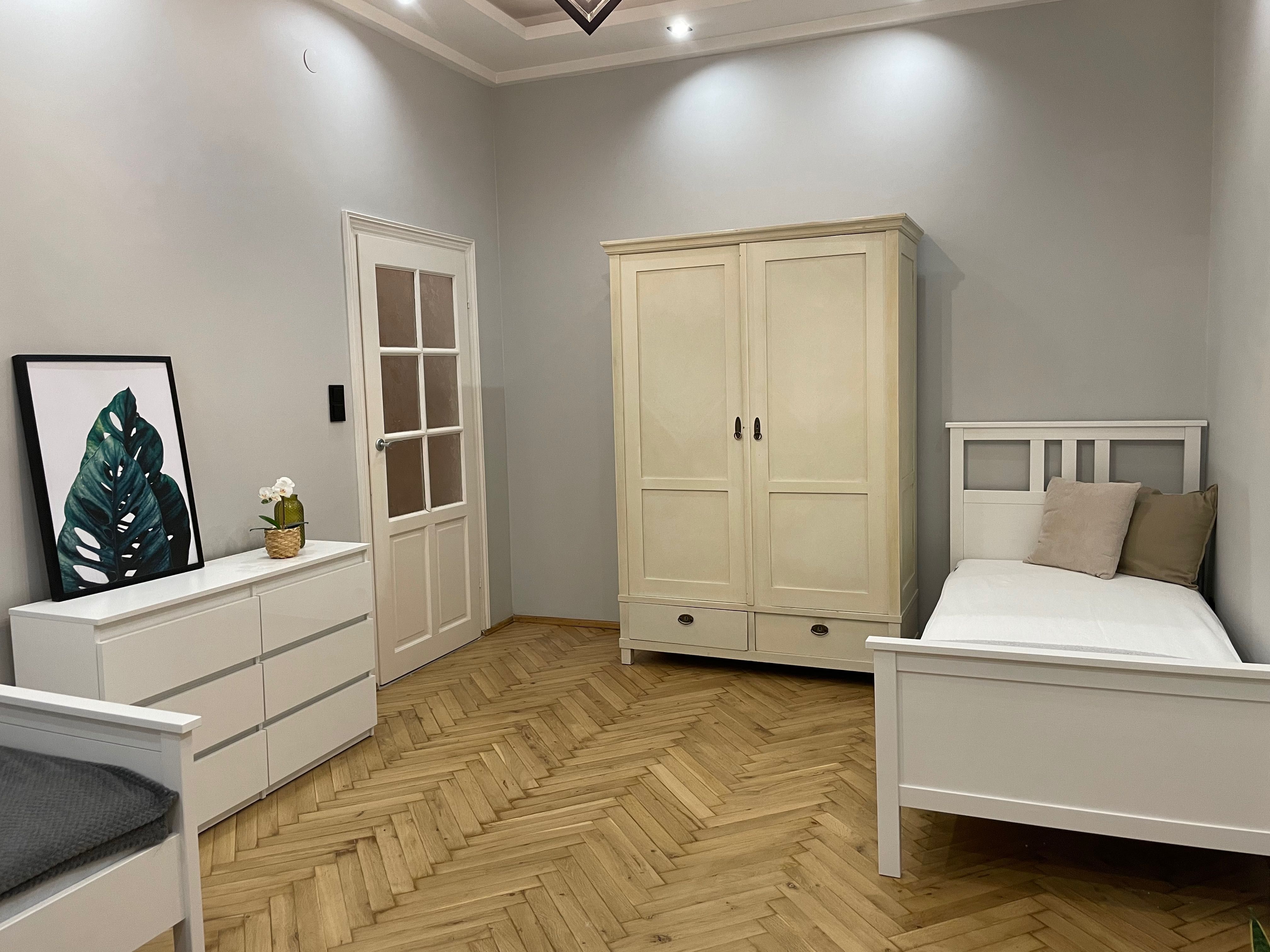 Wyremontowane mieszkanie dla 4 osób w centrum (UEK, Galeria Krakowska)