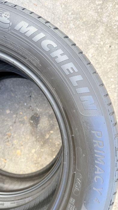 Pneus 235/55r18 Michelin Primacy 4 com 75% piso
