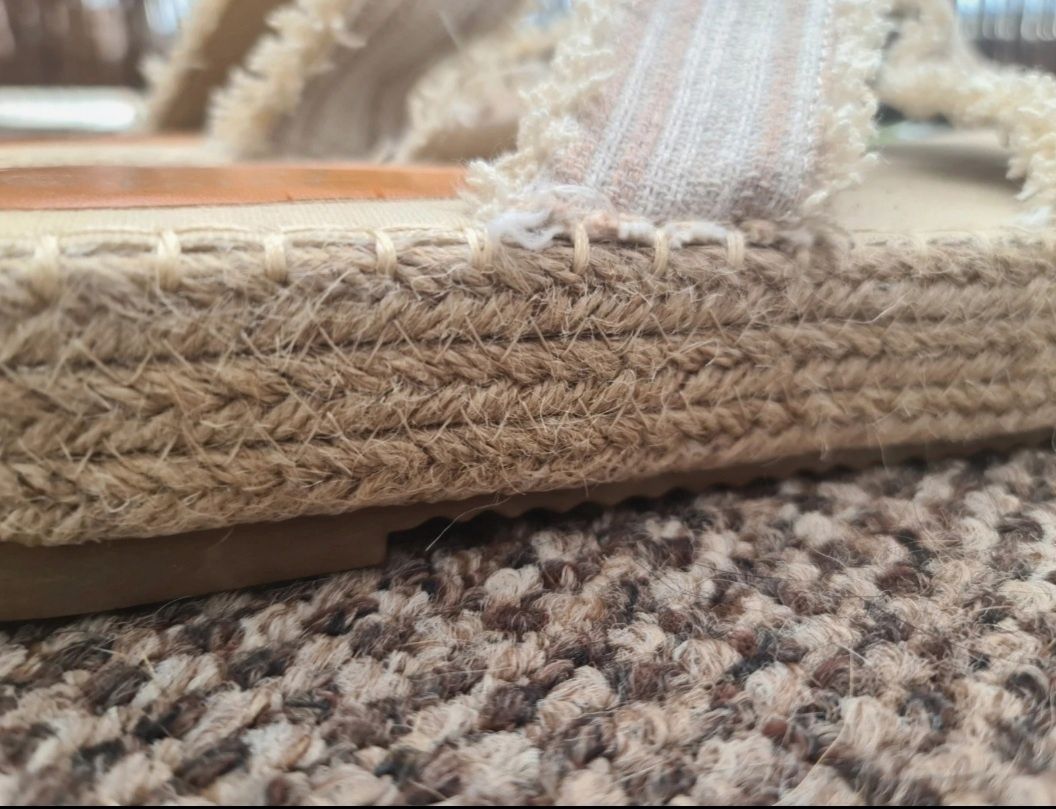 Klapki na sznurku, boho