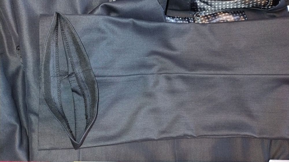 Garnitur Ferrano r. 54 (176) wełna+ jedwab