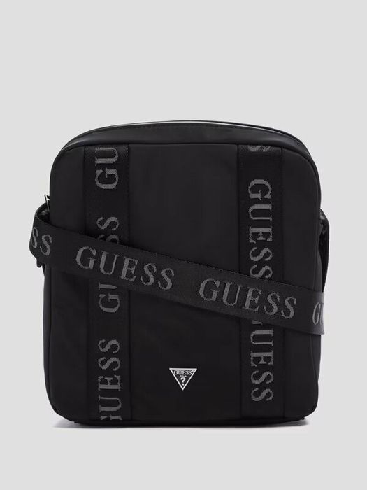 Продам сумку Guess