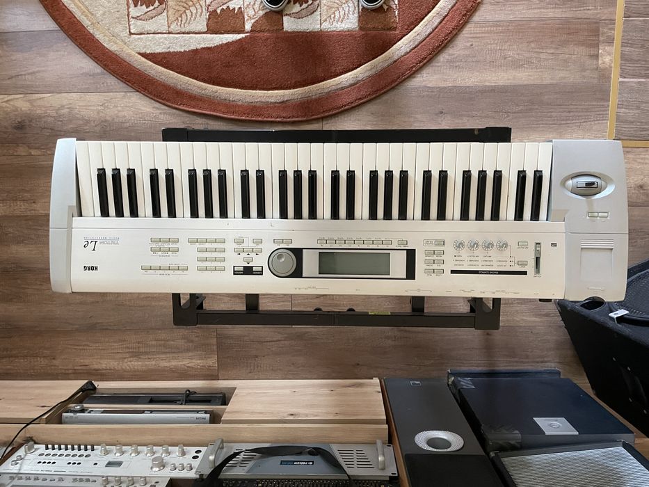 Korg Triton Le syntezator