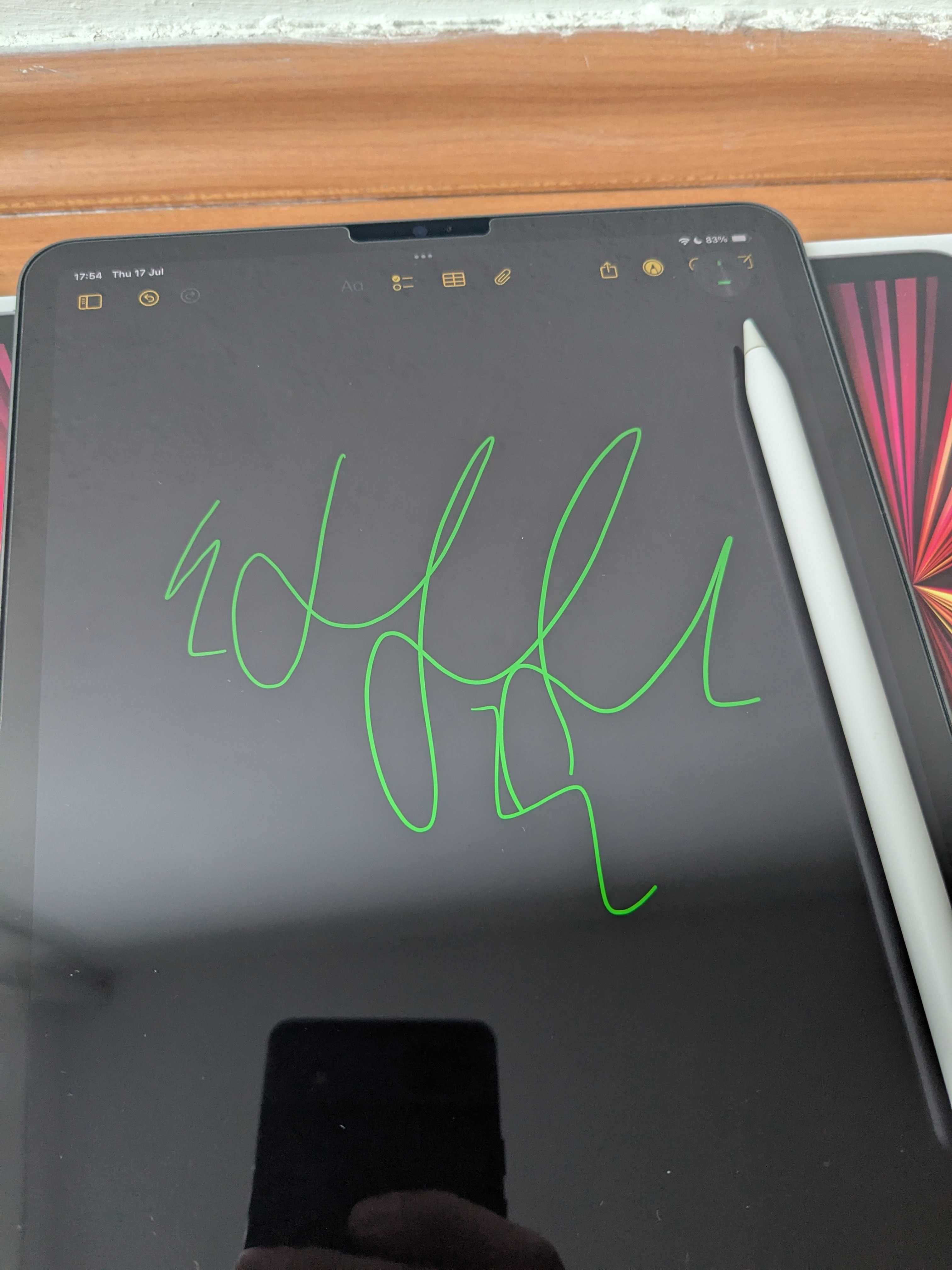 Apple iPad Pro M1 11 cali 128GB z Apple Pencil 2 generacji