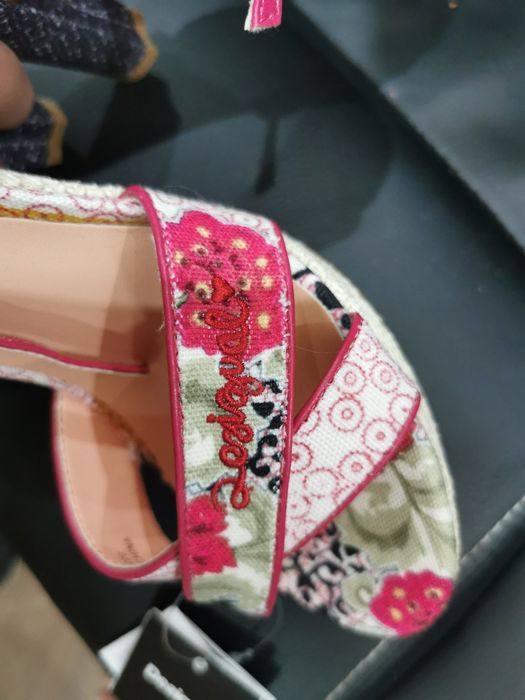 Sapatos Desigual, 38, originais e ainda com etiqueta.
