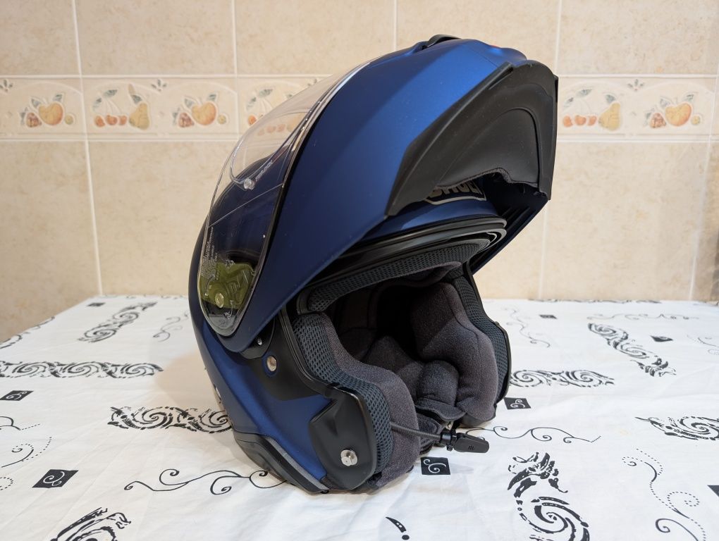 Shoei Neotec 2 + Sena SRL2