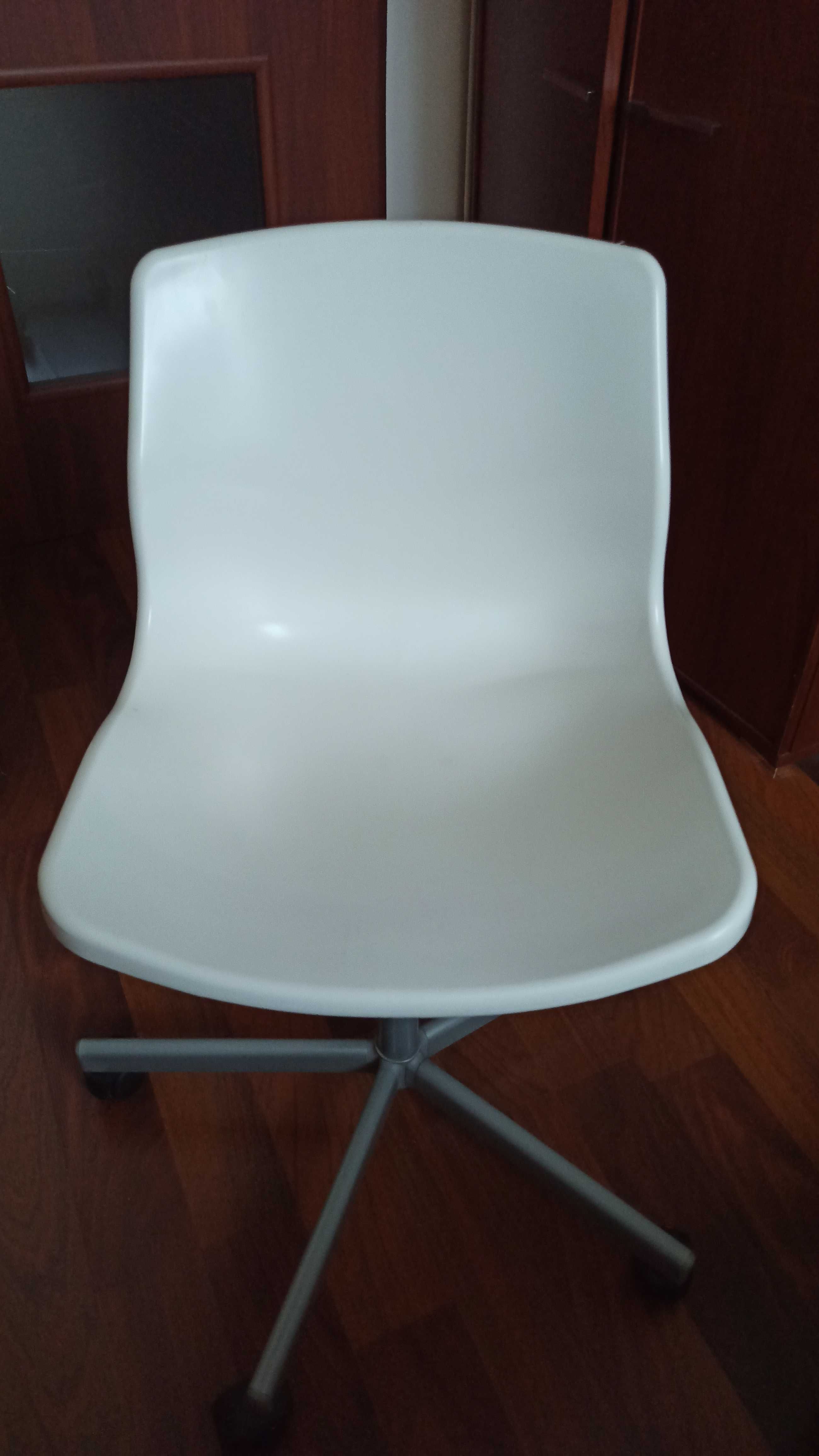 Krzeslo obrotowe Ikea regulowana wysokosc