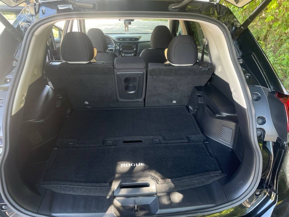 Продам Nissan Rogue 2017