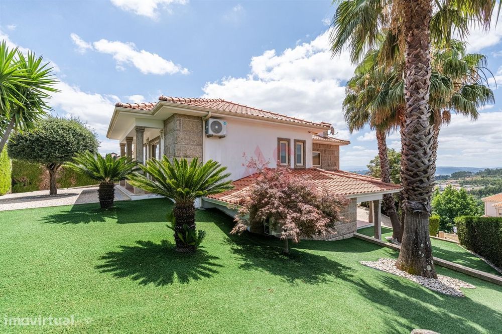 Moradia T3 de Luxo com Jardim e Espaço Exterior em Idães, Felgueiras