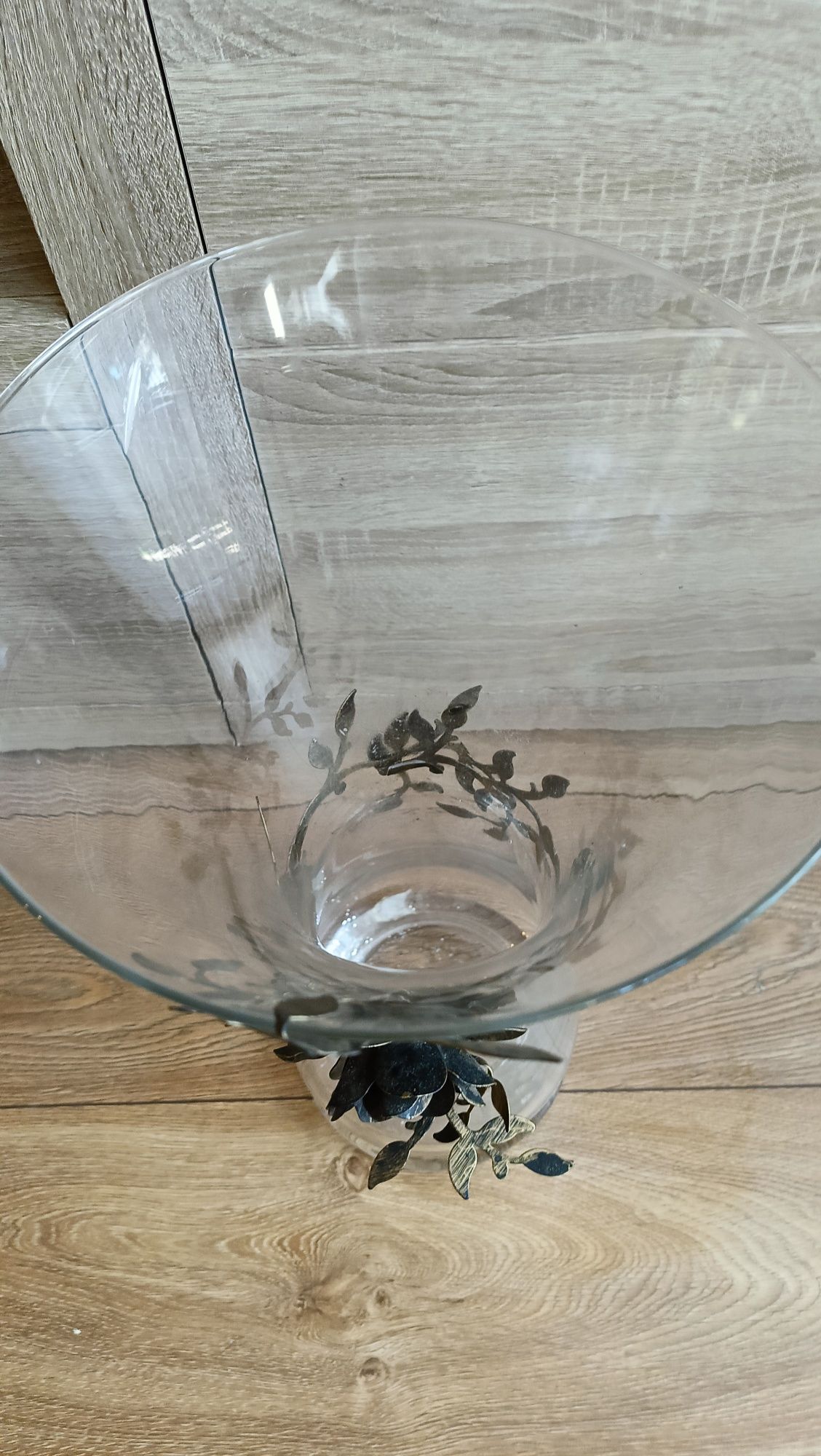 Elegancki wazon szklany z ozdobą – 50 cm