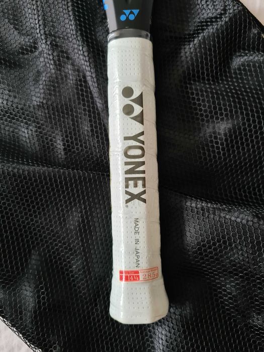 YONEX ezone 100 rakieta tenisowa