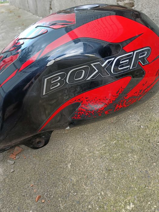 Бак Bajaj Boxer із вм'ятиною