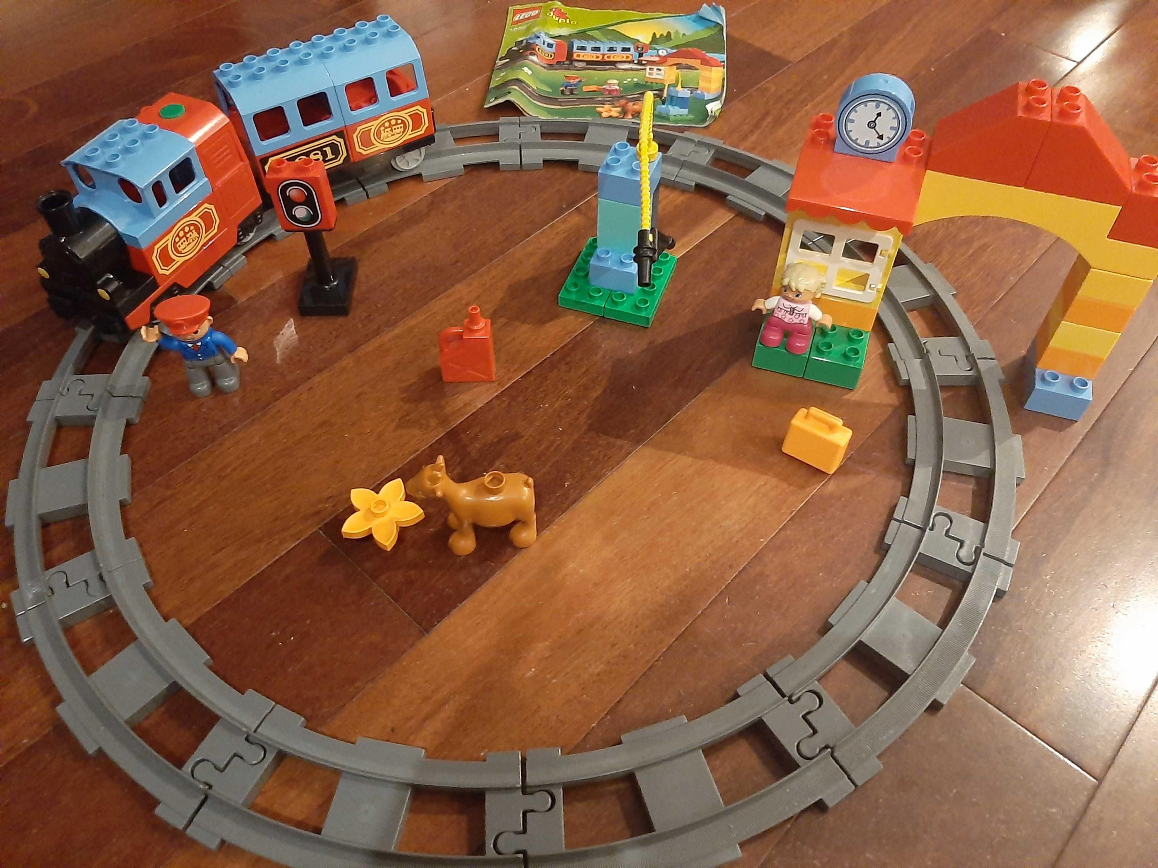 LEGO Duplo stacja kolejowa z pociągiem 10507