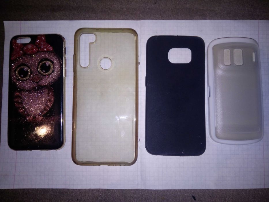 Чехлы на телефоны