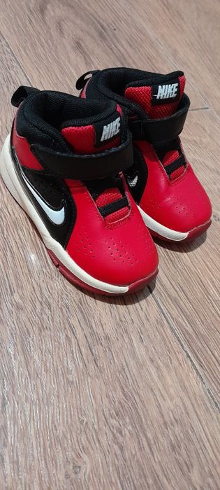 Super adidasy dla malucha nike 22 jesień polecam